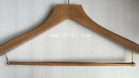 鎖緊桿實(shí)木衣架-森禾衣架-嚴(yán)米衣架.jpg